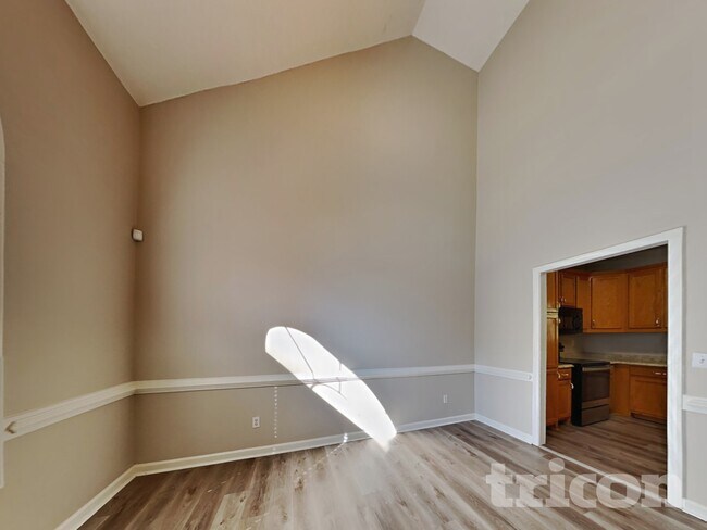 Building Photo - 225 Mels Way