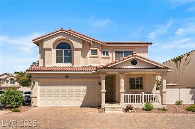 Building Photo - 3 BEDROOM HOME IN GATED COMMUNITY!