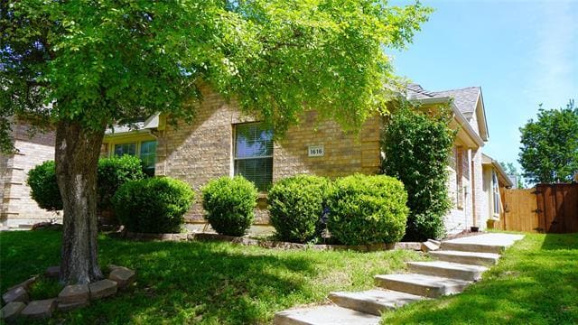 Building Photo - 1616 Myrtle Dr