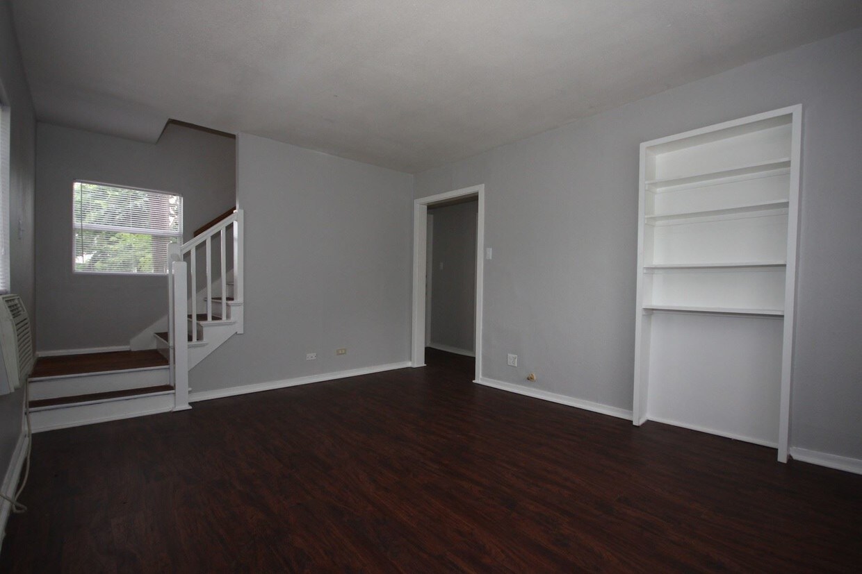 Primary Photo - 430 Natalen Ave