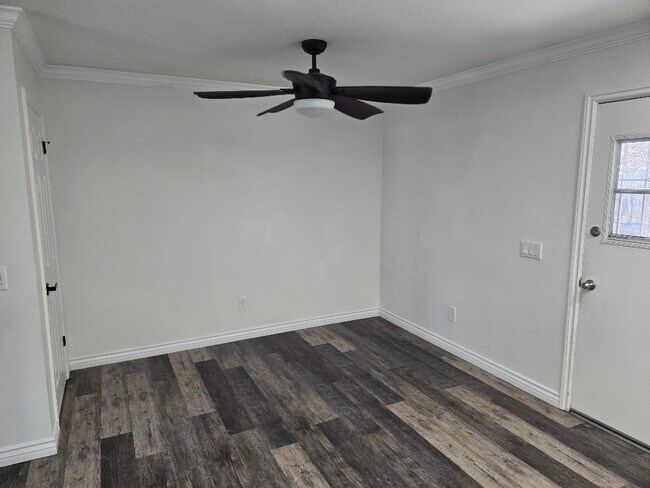 Building Photo - 13580 Soper Ave