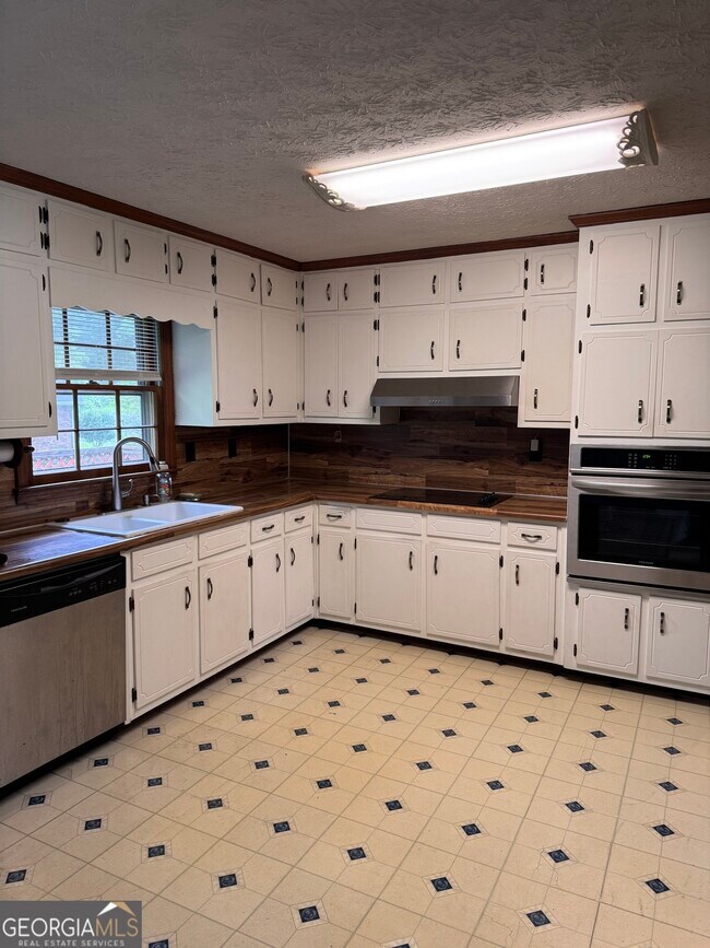 Foto del edificio - 532 Villa Dr SW