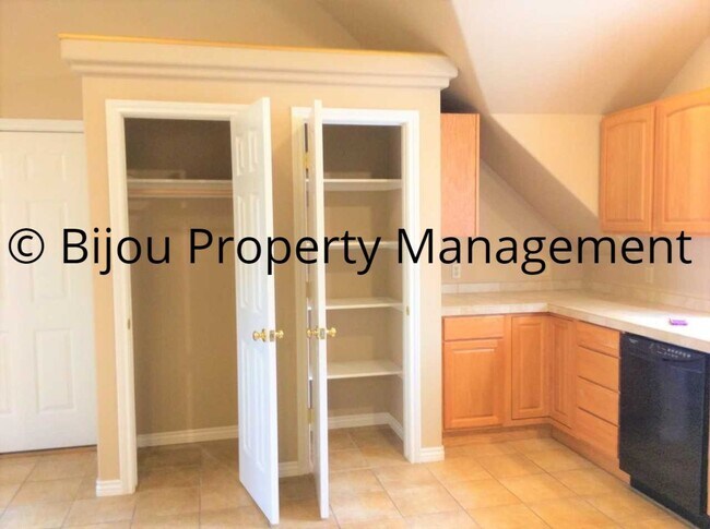 Foto del edificio - Nice Two Bed One Bath Home