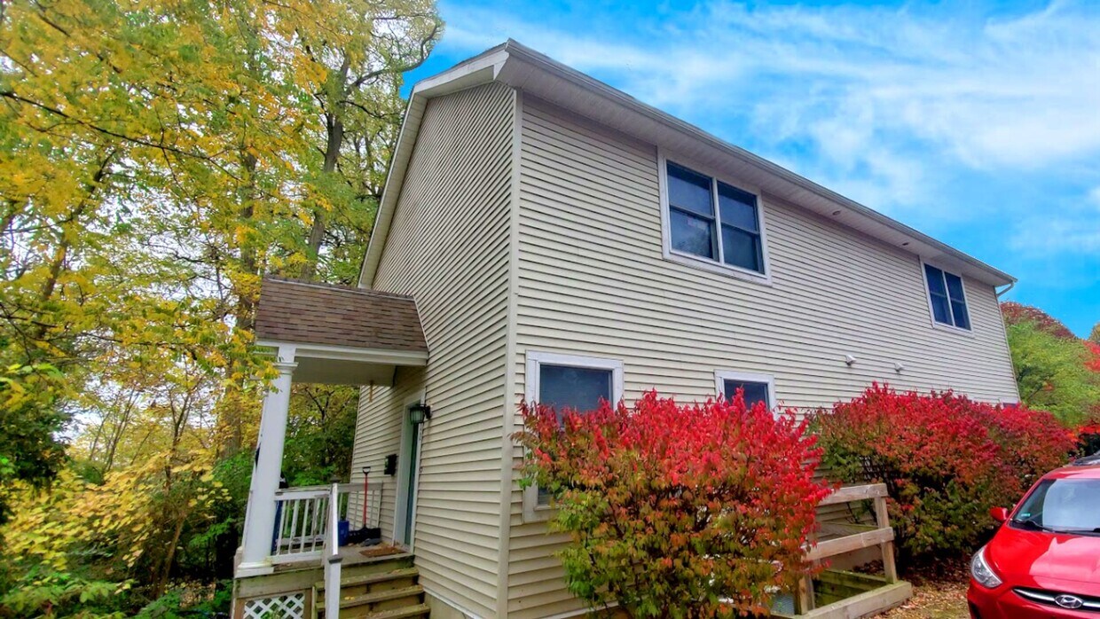 Foto principal - 230/232 Brookridge Ct.
