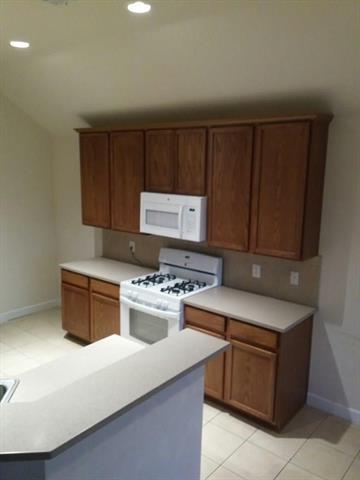 Building Photo - 486 Presidio Dr