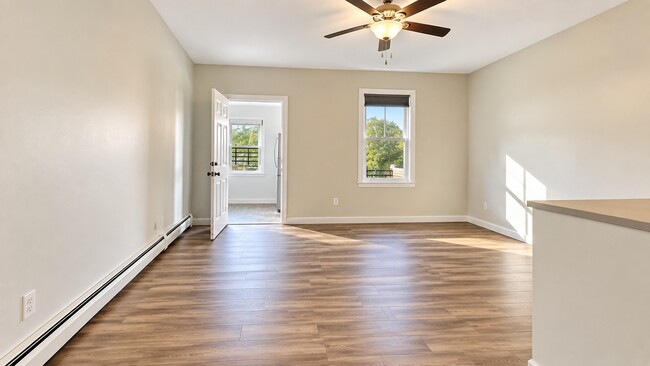 LIVING ROOM - 14 Oriental St
