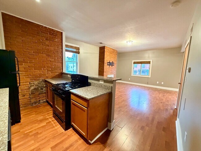 Photo - 3947 Mintwood St Apartment