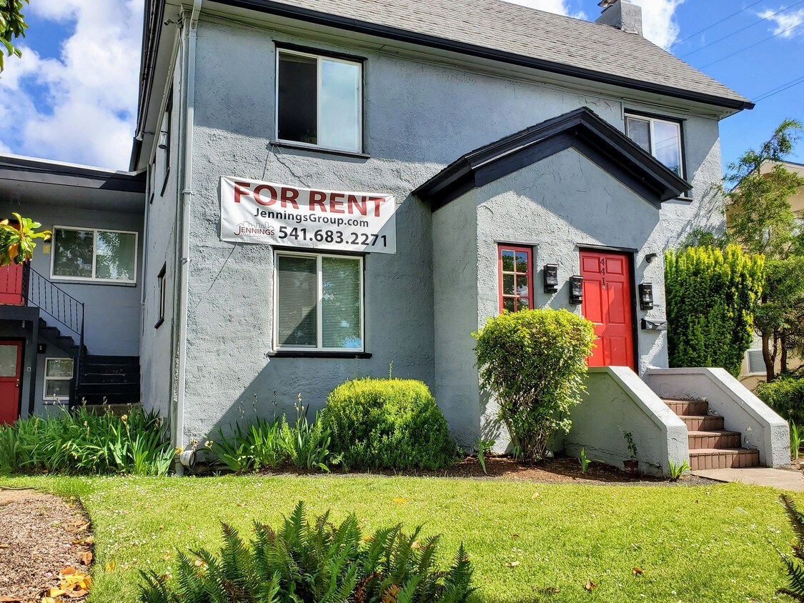 Primary Photo - 441 E 13th Ave