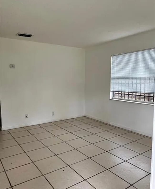 Foto del edificio - 1260 Depugh St