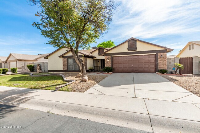 Building Photo - 18853 N 40th Pl