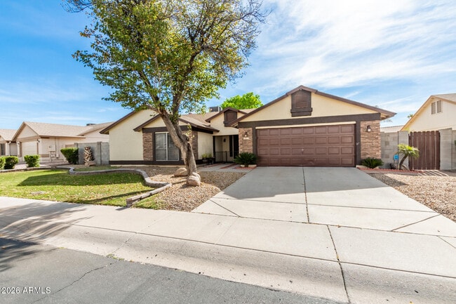 Foto del edificio - 18853 N 40th Pl