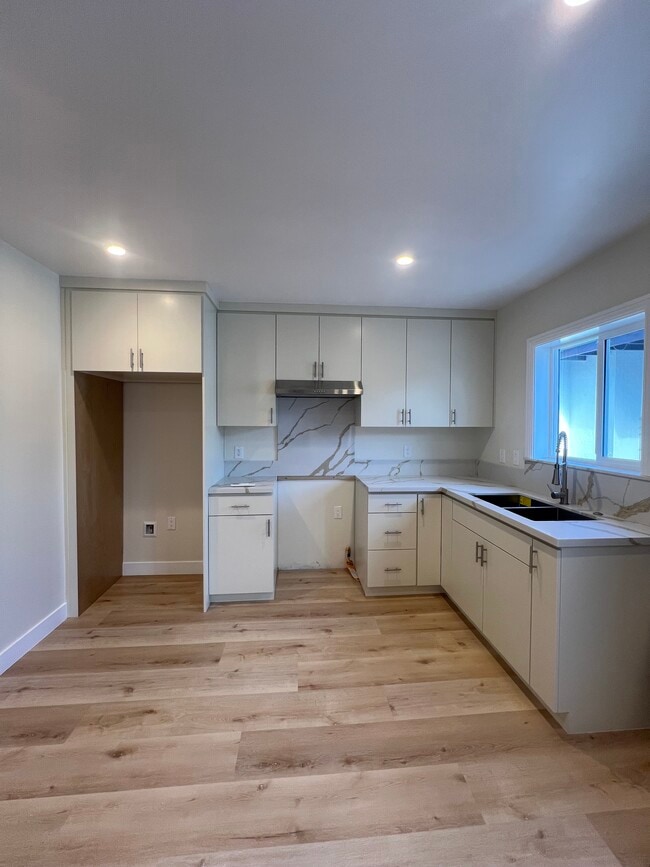 Foto del edificio - 11353 Kenney St