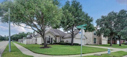 Building Photo - 9903 Edgewood Manor Ct