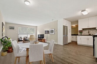 Interior Photo - eight70