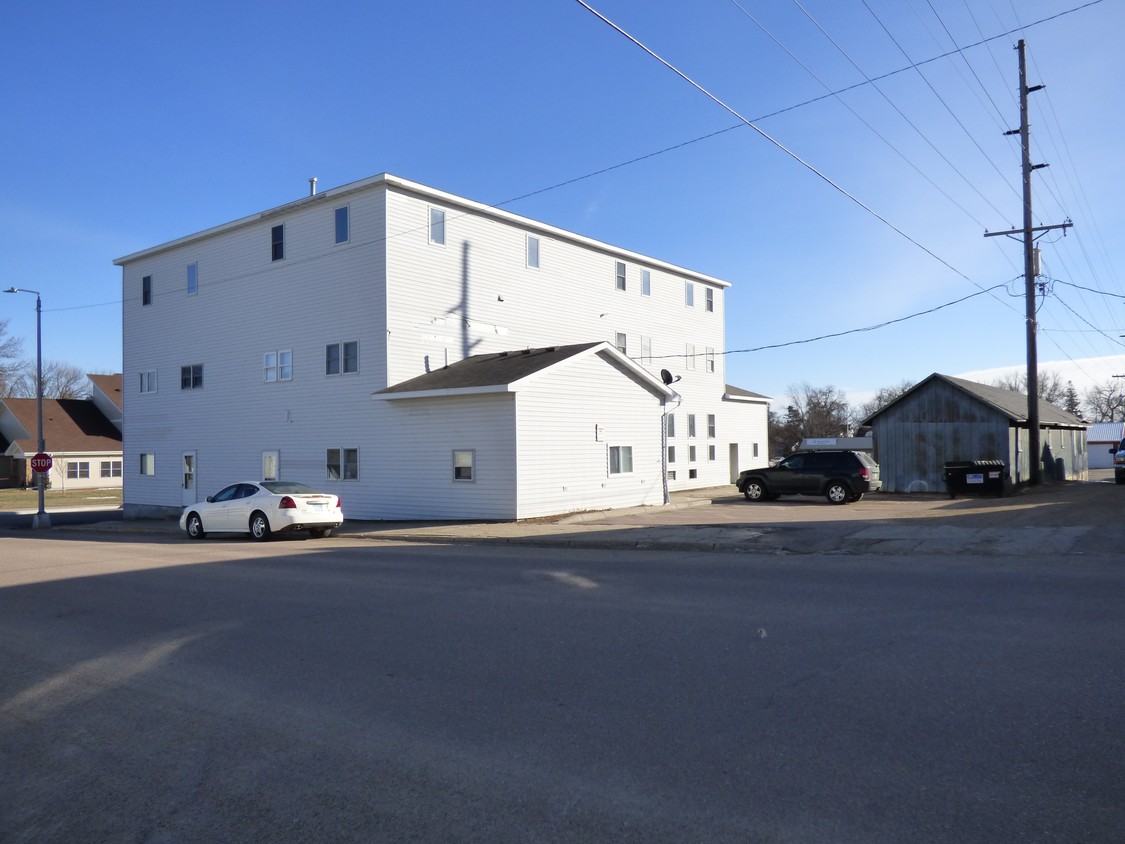 Primary Photo - 116 E Prince St