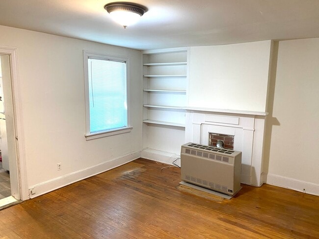 Photo - 1019 W Leigh St Apartment