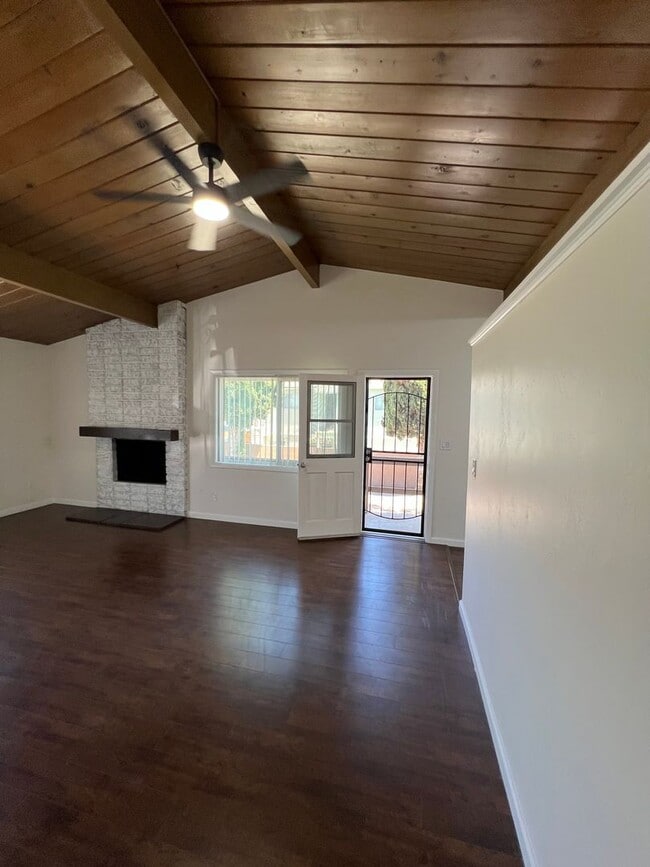 Building Photo - 2753 Buena Vista Ave