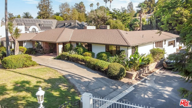 Foto del edificio - 5160 Los Feliz Blvd