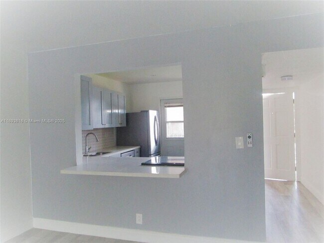 Building Photo - 8101 SW 24th Ct