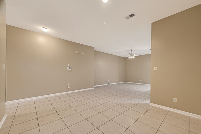 Foto del edificio - 9022 Clearwood Landing Blvd
