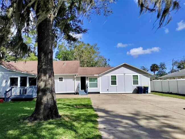 Foto del edificio - 100 S Stone St