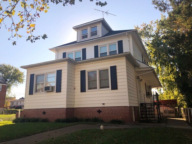 Building Photo - 3423 Kentucky Ave