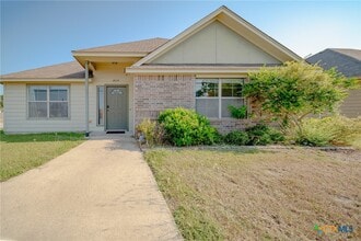 Building Photo - 2624 Saulsbury Dr