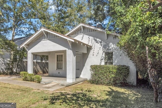 Foto del edificio - 1943 Heckle St