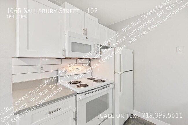 Building Photo - 1065 Saulsbury St