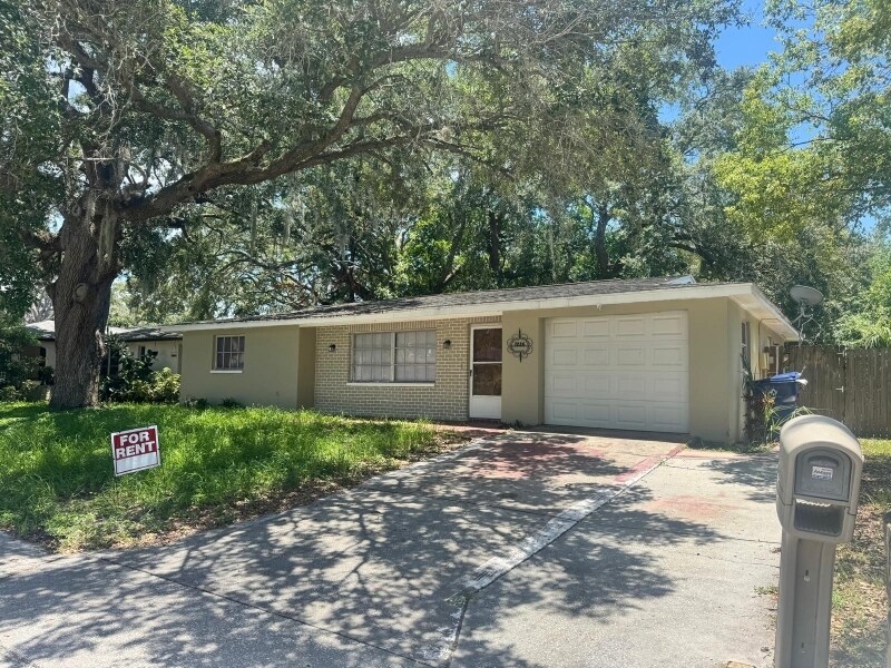 Foto principal - 7226 San Salvadore Dr