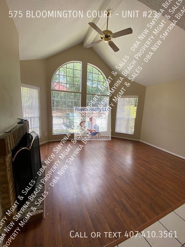 Building Photo - 575 Bloomington Ct
