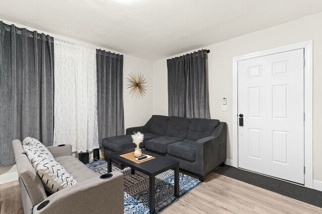 Building Photo - 3602 E Genesee St