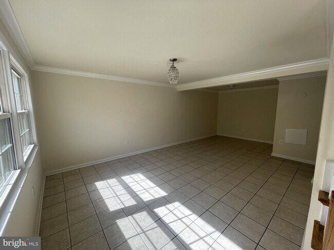 Foto del edificio - 4534 Evansdale Rd