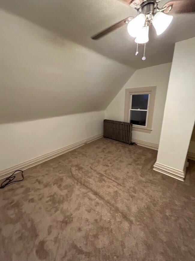 Bedroom 1 - 1015 Chelton Ave