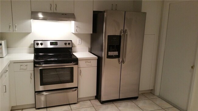 Foto del edificio - 1285 Presidio Dr