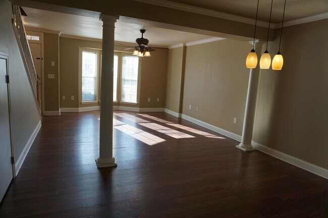 Building Photo - 509 Wingspan Way