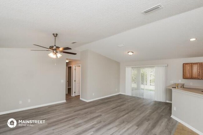 Foto del edificio - 1711 HAYWORTH CIR NW, PALM BAY, FL 32907