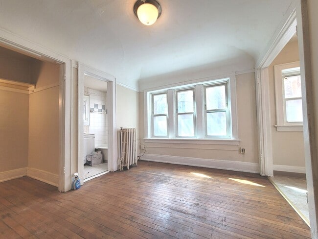 Interior Photo - 1315 Cass