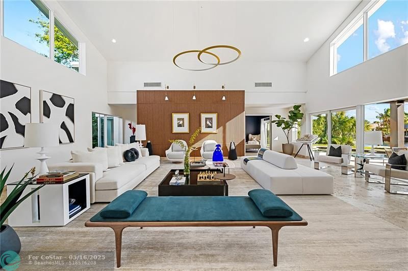 Foto principal - 2416 Bayview Dr