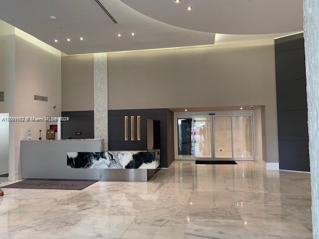 Foto del edificio - 3300 NE 192 St