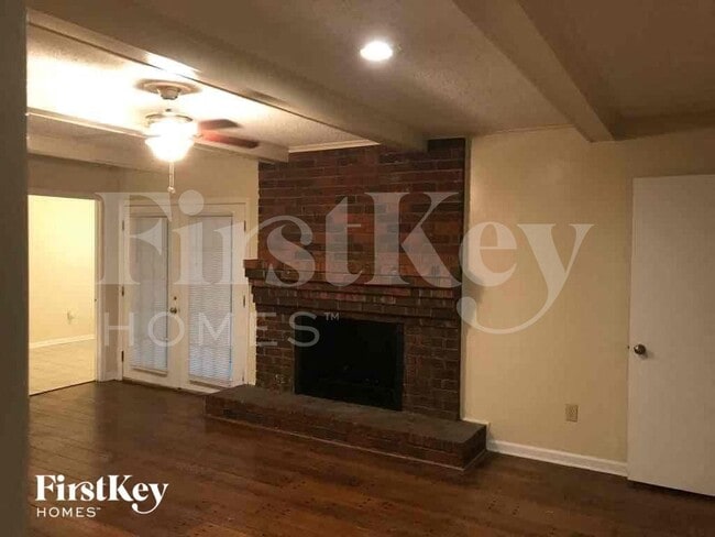 Building Photo - 5712 Fox Bend Ave