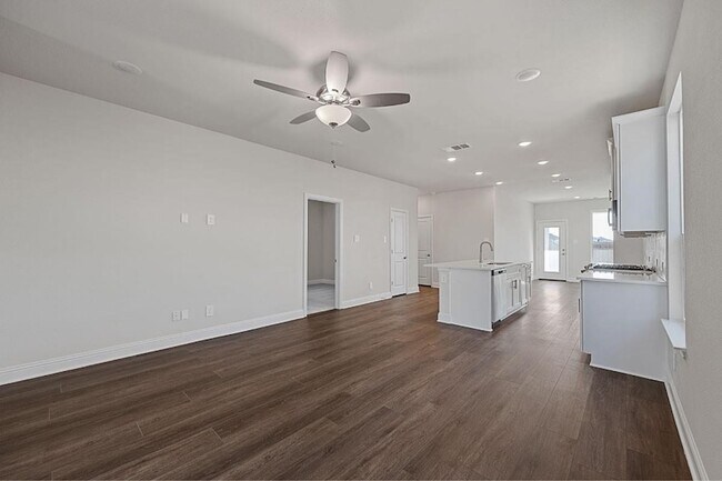 Building Photo - 10643 Downy Cup Dr
