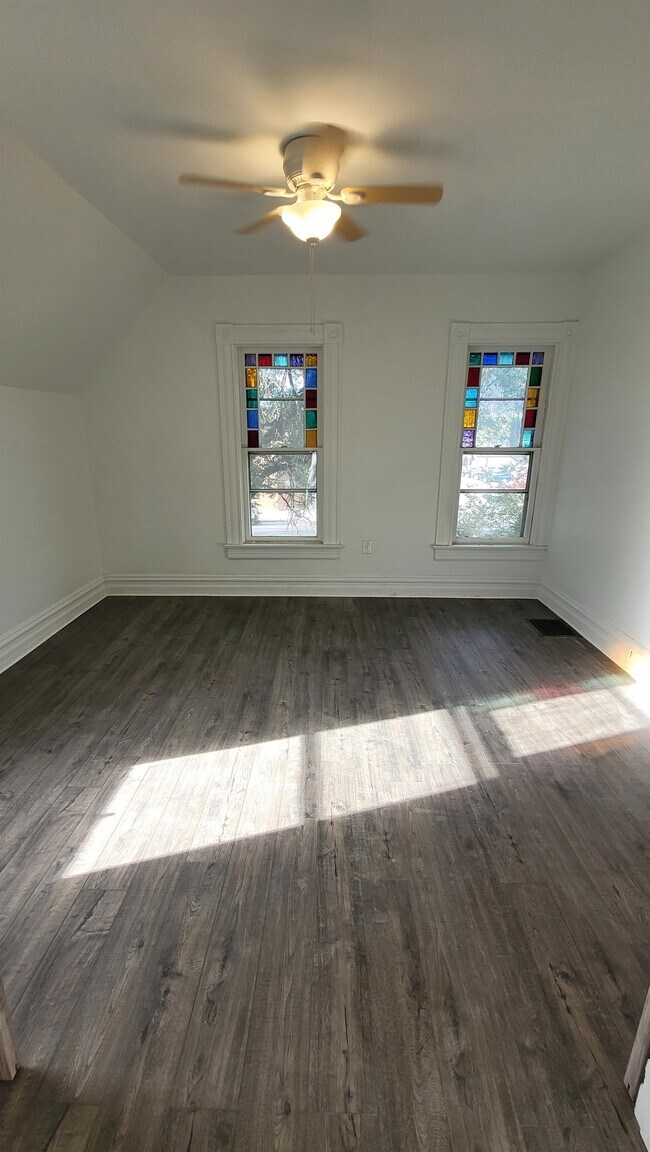 Foto del edificio - 728 W Colorado Ave