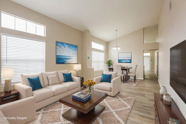 Building Photo - 1945 Curio Dr