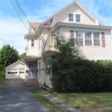 Building Photo - 105 Twin Hills Dr