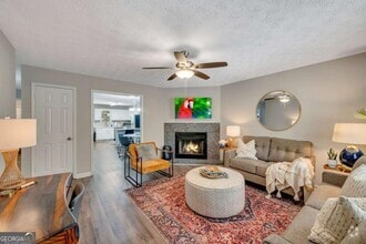 Building Photo - 4375 Coopers Creek Dr SE