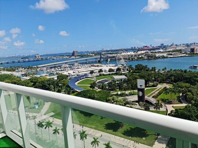 Foto del edificio - 50 Biscayne Blvd