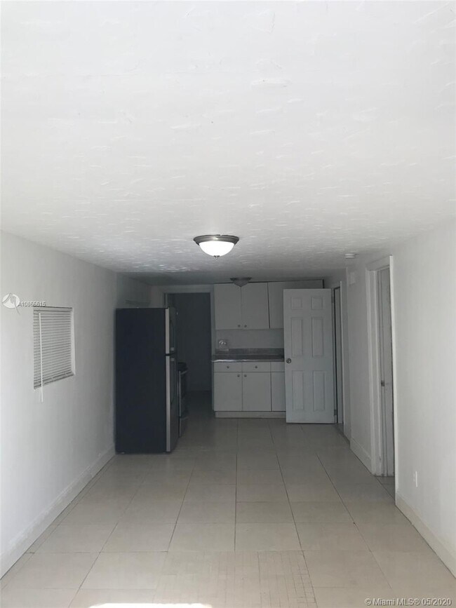 Foto del edificio - 916 NE 2nd St