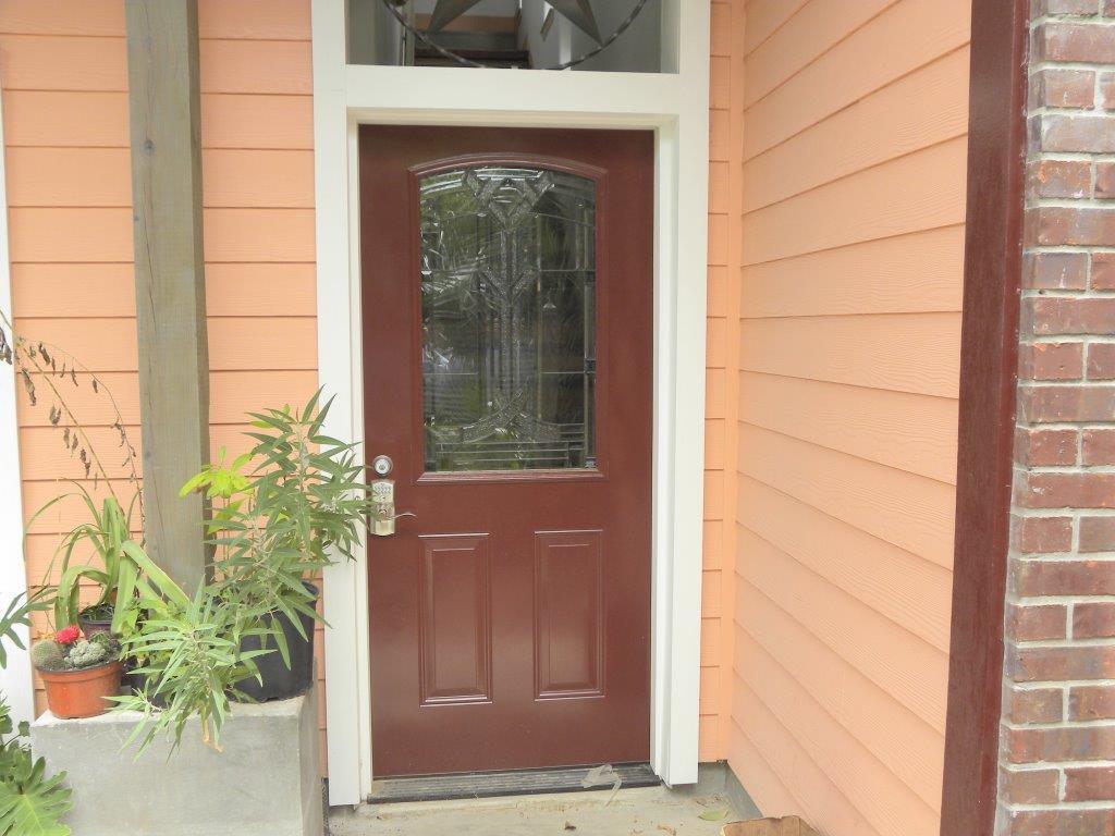 Foto principal - 737 Yale St