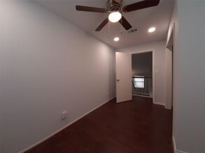 Building Photo - 8 Fawnchase Ct